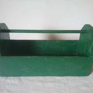 Caja de madera vintage con asa