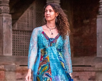 Top patchwork in pizzo boho / Tunica da fata pixie da festival / Abbigliamento hippie psichedelico / Camicia tie-dye in rete boho / Top da dea