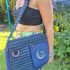 Große nepalesische Baumwolle Gestreifte Handtaschen | Sonnenpilz Keltischer Baum Green Man | Verstellbare Träger Cross-Body Umhängetasche Hippy Boho Festival