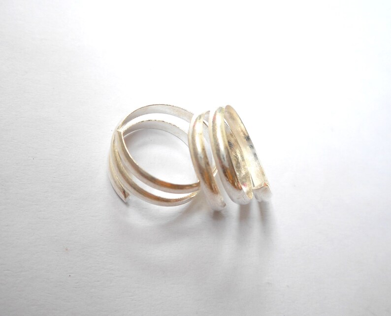 Sterling Silver Spiral toe ring Toe ring India.