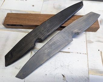 Pine Tanto Training Knife Set: Lightweight Wooden Cosplay Knives