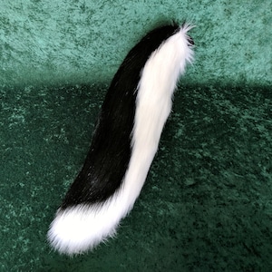 Bi-Color Wolf Tail (Large)