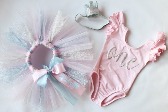 winter onederland girl outfit