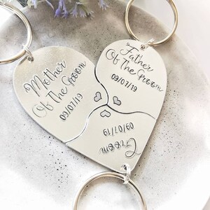 Wedding Party Favour, Mother of the bride, maid of honour, flower girl, bridesmaid gift set, 3 piece heart keychain, best friend gift hen