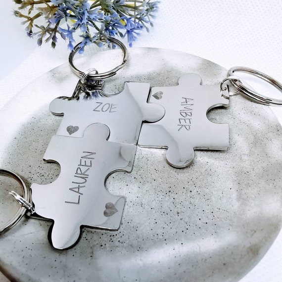 【新品】everyone loves THREE keychain porch PiercingJ 3pcs Personalized Custom Initial Name Heart Puzzle