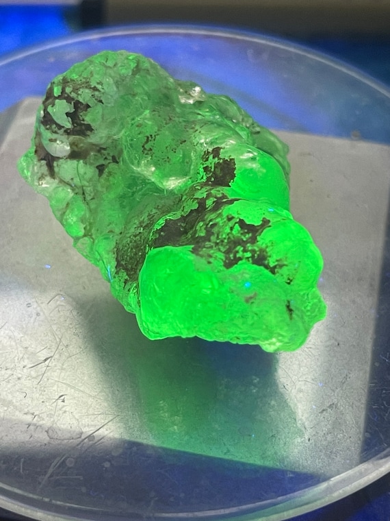 UV reactive Hyalite Opal Rough Beautiful No  Fire only UV reactive 24 gram hyalite opal medium grade was 330.00