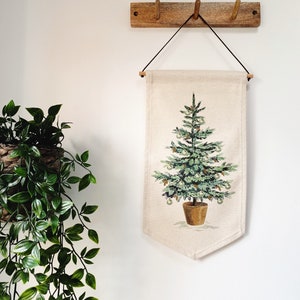 Christmas Tree Wall Hanging Banner Flag • Organic Cotton Scandi Christmas Decor Ornament Nordic Decoration Wreath Letterbox Gift