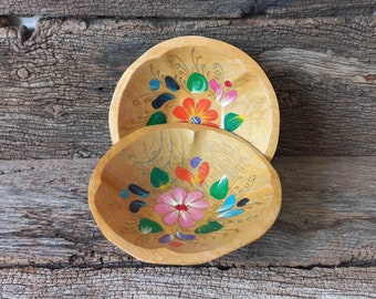 Vintage Folk Art Wooden Bowls With Beautiful Vibrant Art Work Floral Design Rustic Decorative Bowls For Trinkets Or Display Bright Flowers