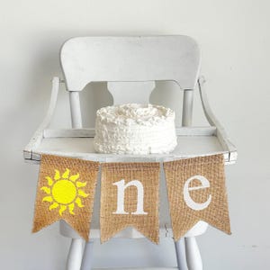 Decorações de 1º Aniversário | Aniversário Viagem ao Redor do Sol | Decorações para Festa de Verão | Faixa para Cadeirão | Festa ao Sol | Quebra de Bolo