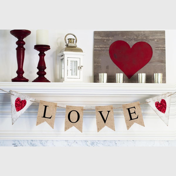 Love Banner, Valentine's Love Banner, Valentine's Day Decor, Burlap Banner, B320