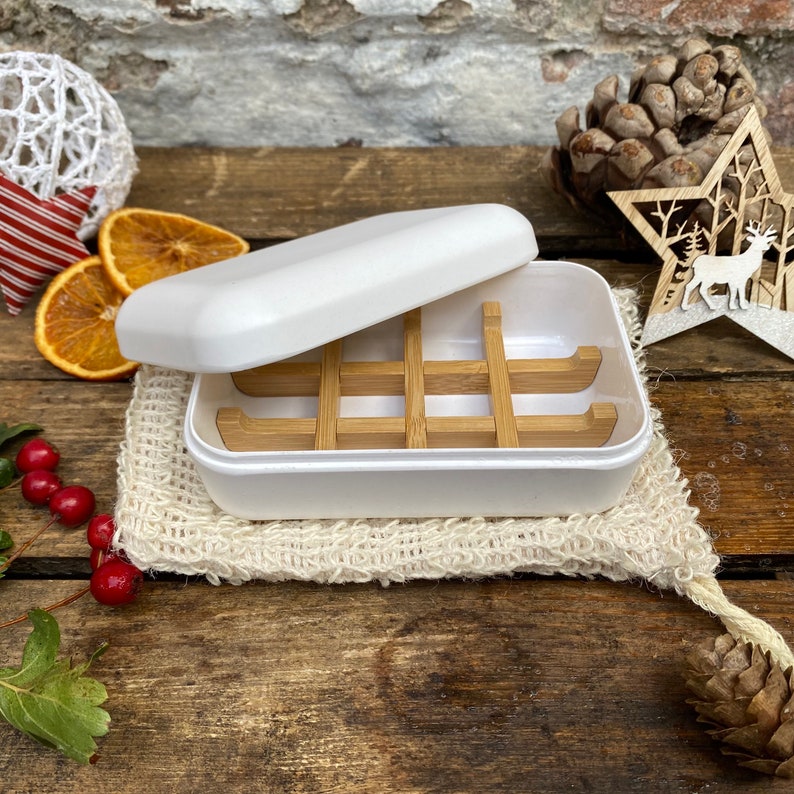 Eco-Friendly Bamboo & Cornstarch Fibre Travel Soap Dish image 5