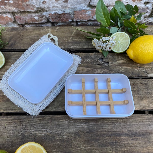 Eco-Friendly Bamboo & Cornstarch Fibre Travel Soap Dish