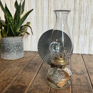 Antique Eagle Oil Lantern 33-0-69 - Made in USA - Pat Pending