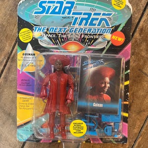 Vintage 1993 Playmates - STAR TREK The Next Generation - Hostess Guinan - Originale completo sigillato su carta - Action figure da 5 pollici