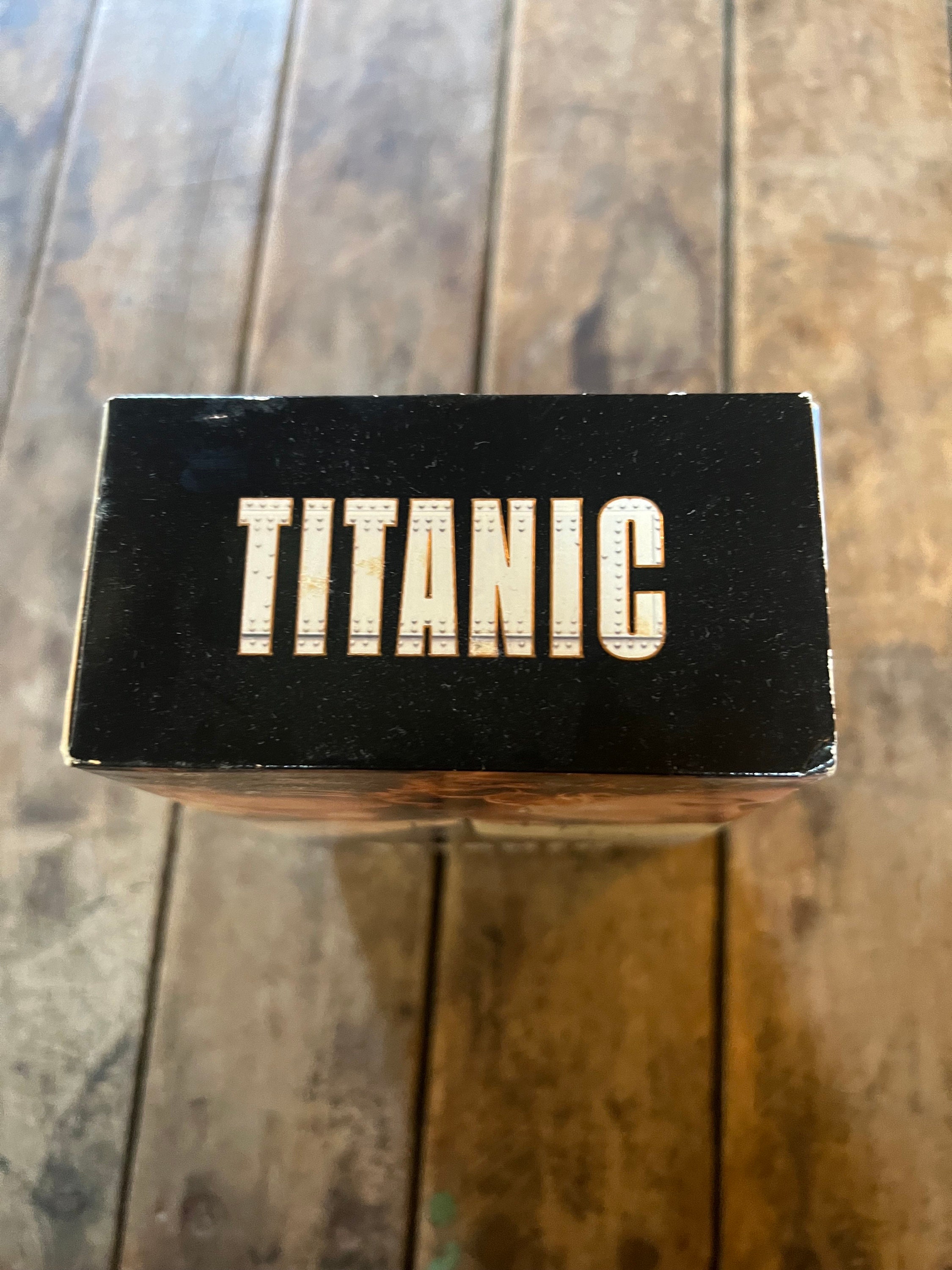titanic movie cigarette holder stills Kathy Bates Titanic [VHS]