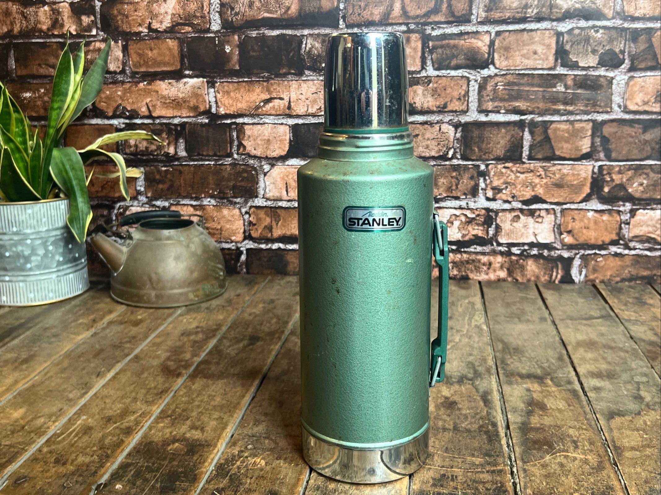 Vintage 1989 Aladdin Stanley Thermos - Half Gallon Green Model