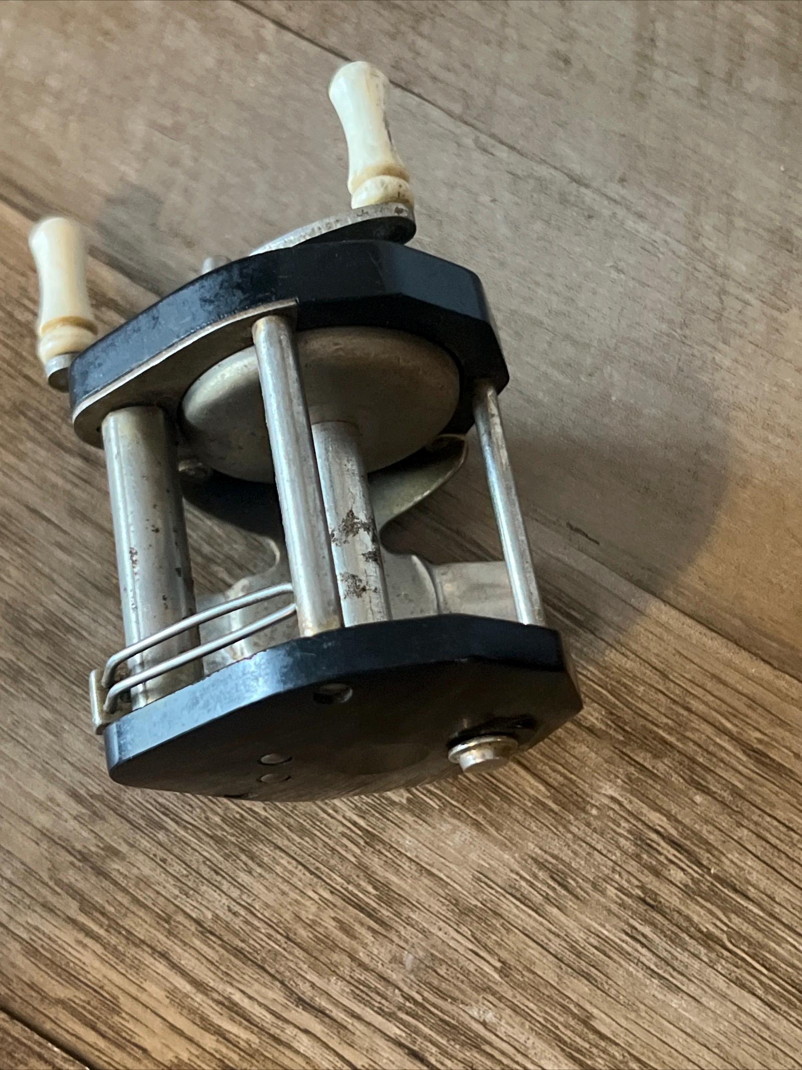 MOULINET DE PÊCHE vintage Sport King modèle 47 EUR 57,03 - FR