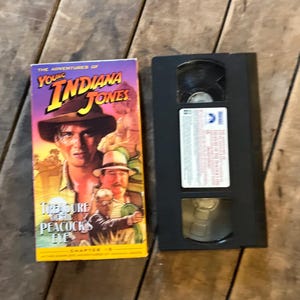 The Adventures Of Young Indiana Jones : Treasure Of The Peacocks Eye( VHS 1995 ) image 6