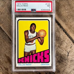 1972 Topps NBA Basketball - Willis Reed - New York Knicks - Benotet PSA NM 7