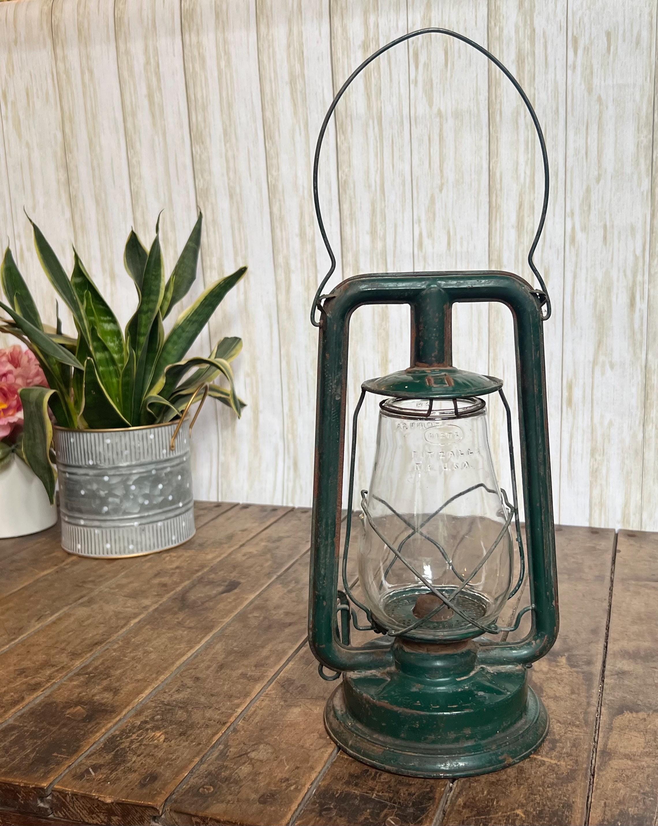 PAULL'S NO.0　ポール　NO.0　ホイーリング　ランタン　ビンテージ Antique Paull's No. 0 Lantern - Wheeling Stamping Company