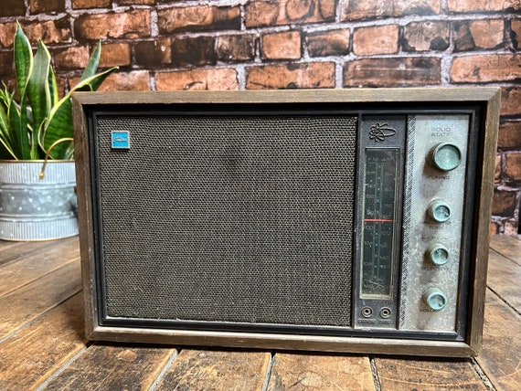 Vintage 1970s Toshiba Wood Radio: FM/AM 2 Band (not Working) - Etsy