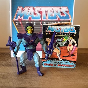 1982 Mattel - Masters Of The Universe - SKELETOR Action Figure Complete with accessories & Comic Book - MOTU