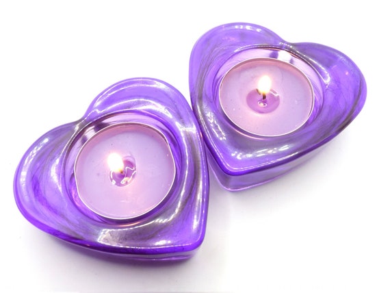 Resin heart-shaped tealight holder preserving hair or ashes