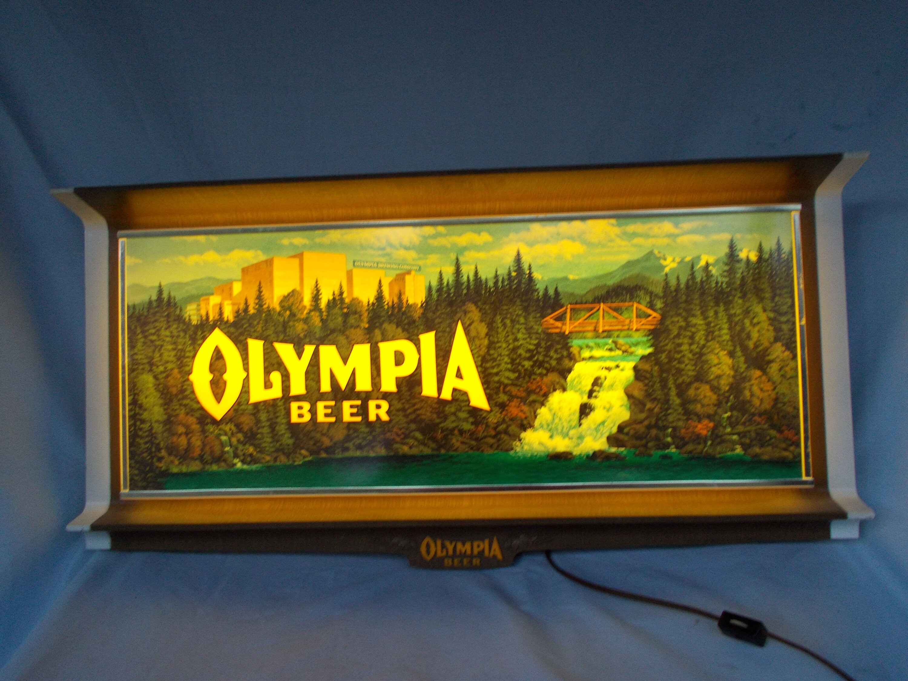 Motion Beer Sign for sale Only 3 left at 65