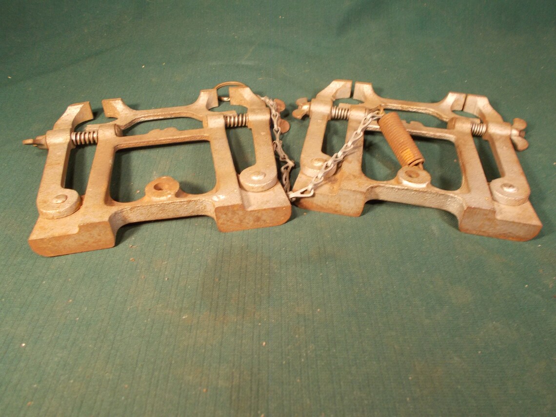 Ice Skate Sharpening Vise Clamp Cast Iron Embossed Planert Etsy