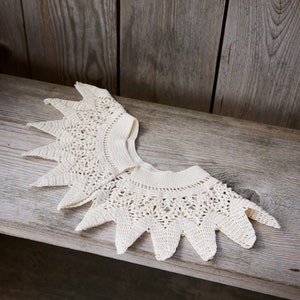 Handmade crochet detachable collar, white choker oversized collar, embroidered lace bib collar, cotton lace bridal jewelry, peter pan collar image 1