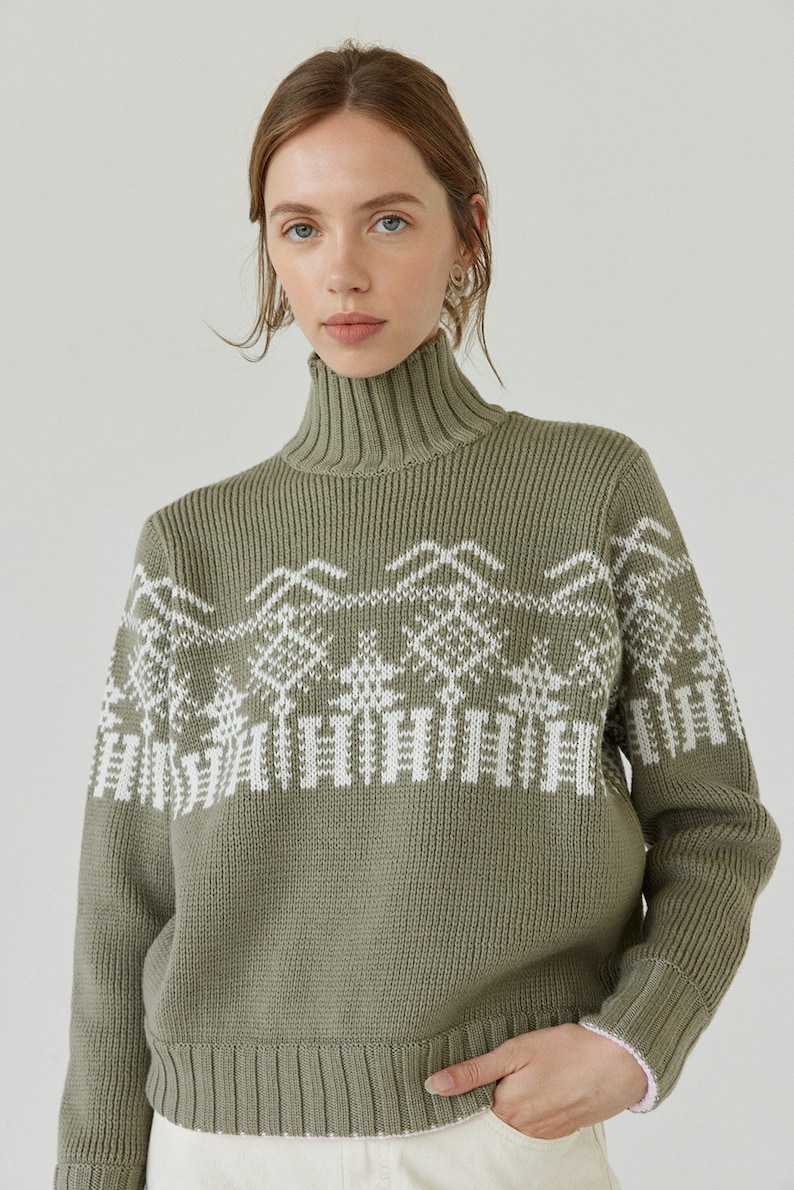 Sage green winter fairisle sweater, sustainable merino wool turtleneck sweater, perfect winter gift, fitted chunky patterned knit sweater image 3