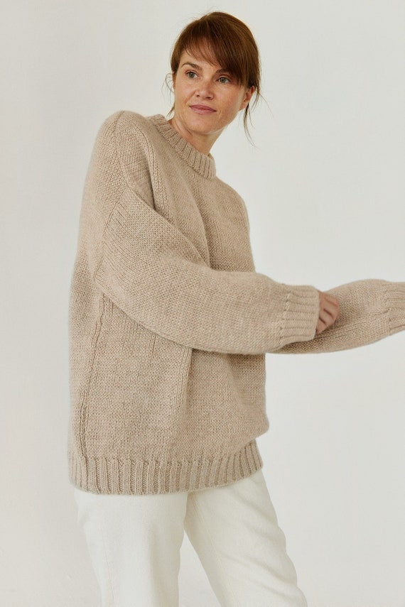 Oversized Beige Chunky Knit Sweater, Winter Unisex Cozy Pullover Sweater,  Alpaca Wool Minimalist Long Sweater, Winter 90s Clothing 
