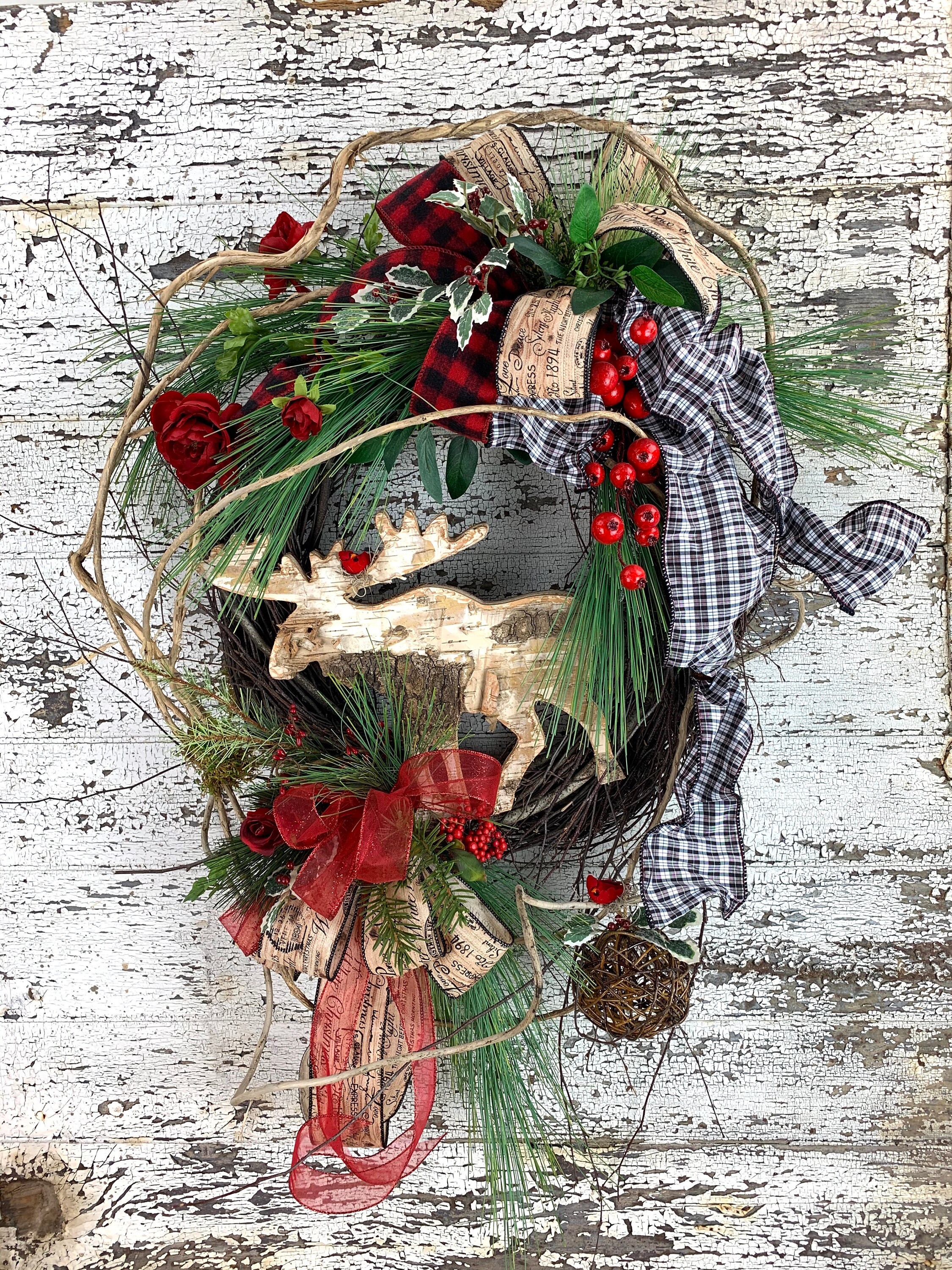 BIRCH MOOSE W/ NECK WREATH HANDMADE HANGING DECOR CHRISTMAS HOME HANGER DEER BIRCH MOOSE W/ NECK WREATH HANDMADE HANGING DECOR CHRISTMAS HOME HANGER DEER
