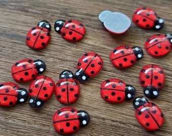 10 pcs Green Lady Bug glass beads 6X8.5mm
