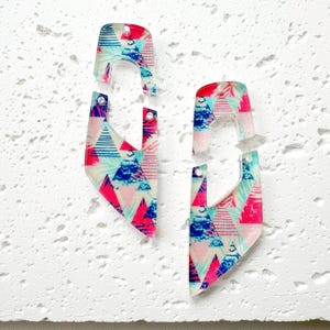 Summer triangle Print Acrylic Earring Blanks: Resort Jewelry Components (4pcs)