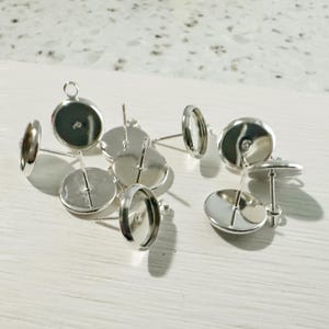 Silver Tone Earring Cabochon Settings with loop : 10mm Bezel Trays, DIY Jewelry Making (10pcs)