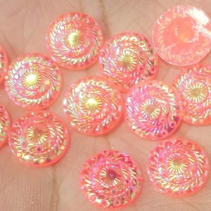 Peach Resin Coin Cabochons: Iridescent Jewelry Charms (12mm, 10pcs) imagem 1