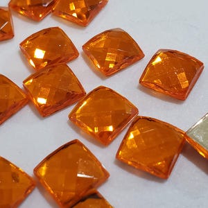 Burnt Orange Resin Cabochons: 10mm Flat Faceted Square, 10pcs