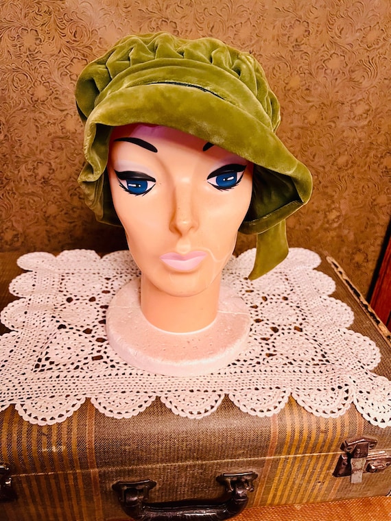 Vintage Union Felt Olive Green ladies Hat
