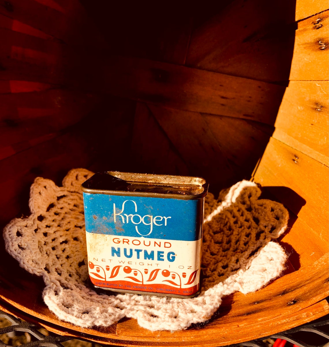 Vintage Kroger Nutmeg 1 Oz. Tin Etsy