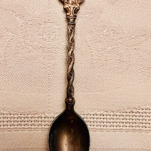 Vintage Iowa State Silverplated Souvenir Collectible Spoon