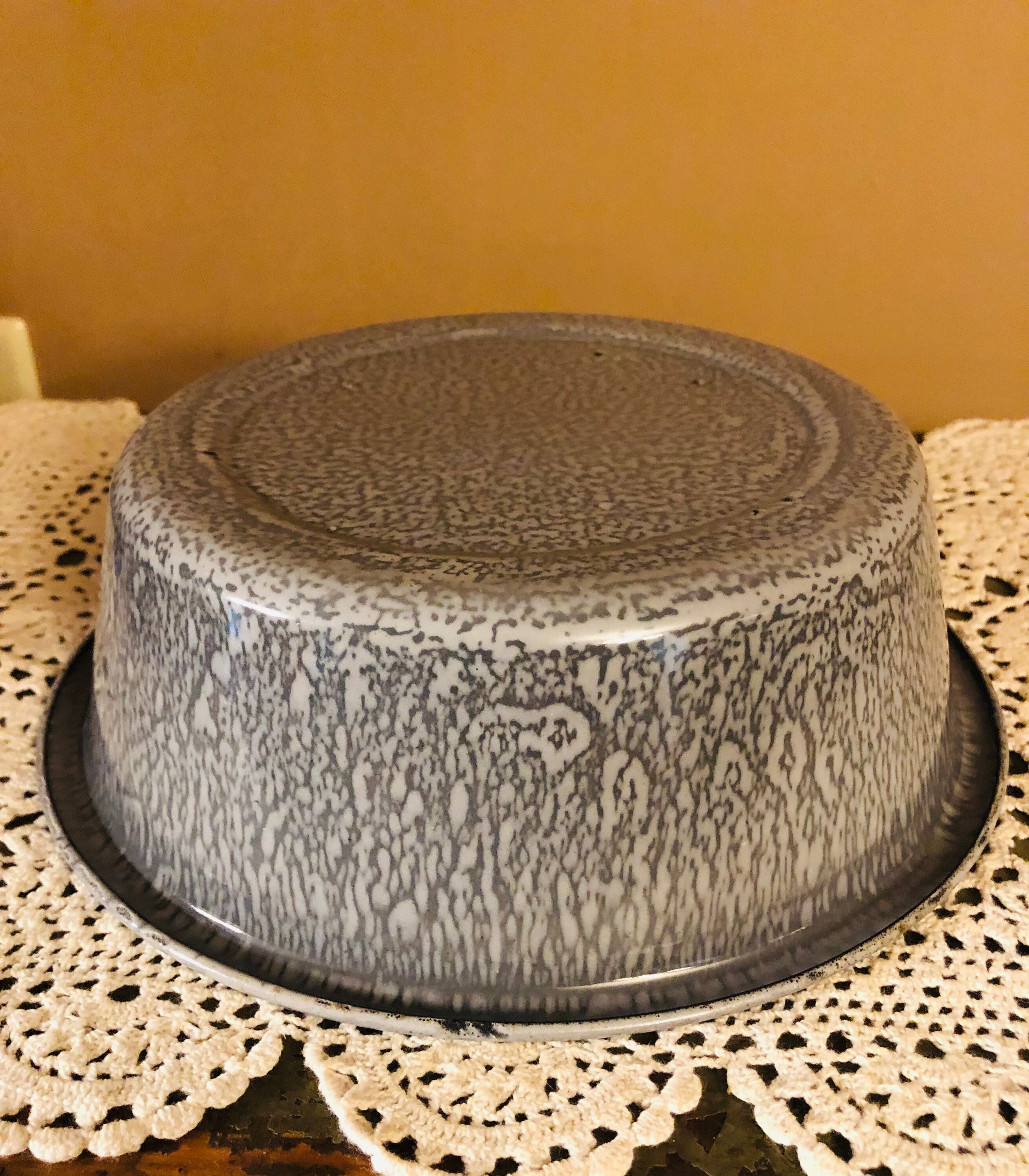 Antique Gray Granite Enamelware 8 7/8 Bowl Etsy