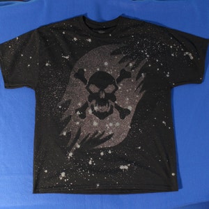 Skull  and Crossbones Splatter T-shirt black