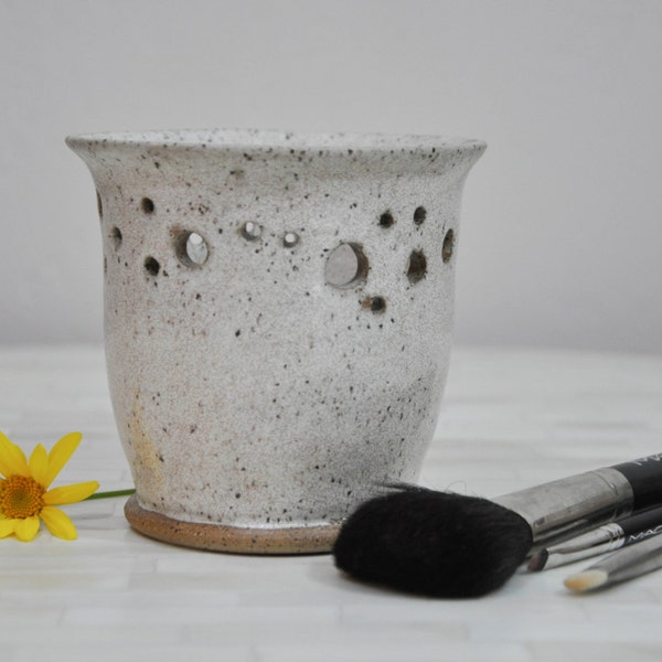 Makeup Brush Holder, Brush Holder, Wheel Thrown Pottery, Handmade Pottery, Handmade, Pottery, Pen Holder, Pencil Holder, Cup, Ready to Ship