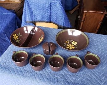 Vintage 1970's Earthenware Serving Set Franciscan Style Mid Century Modern Nine Pieces Serving Bowls Salt & Pepper Mugs Great Condition