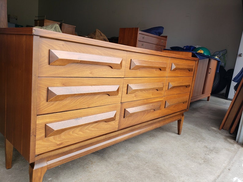 Vintage 1960 S United Furniture Lowboy Dresser Mid Century Etsy