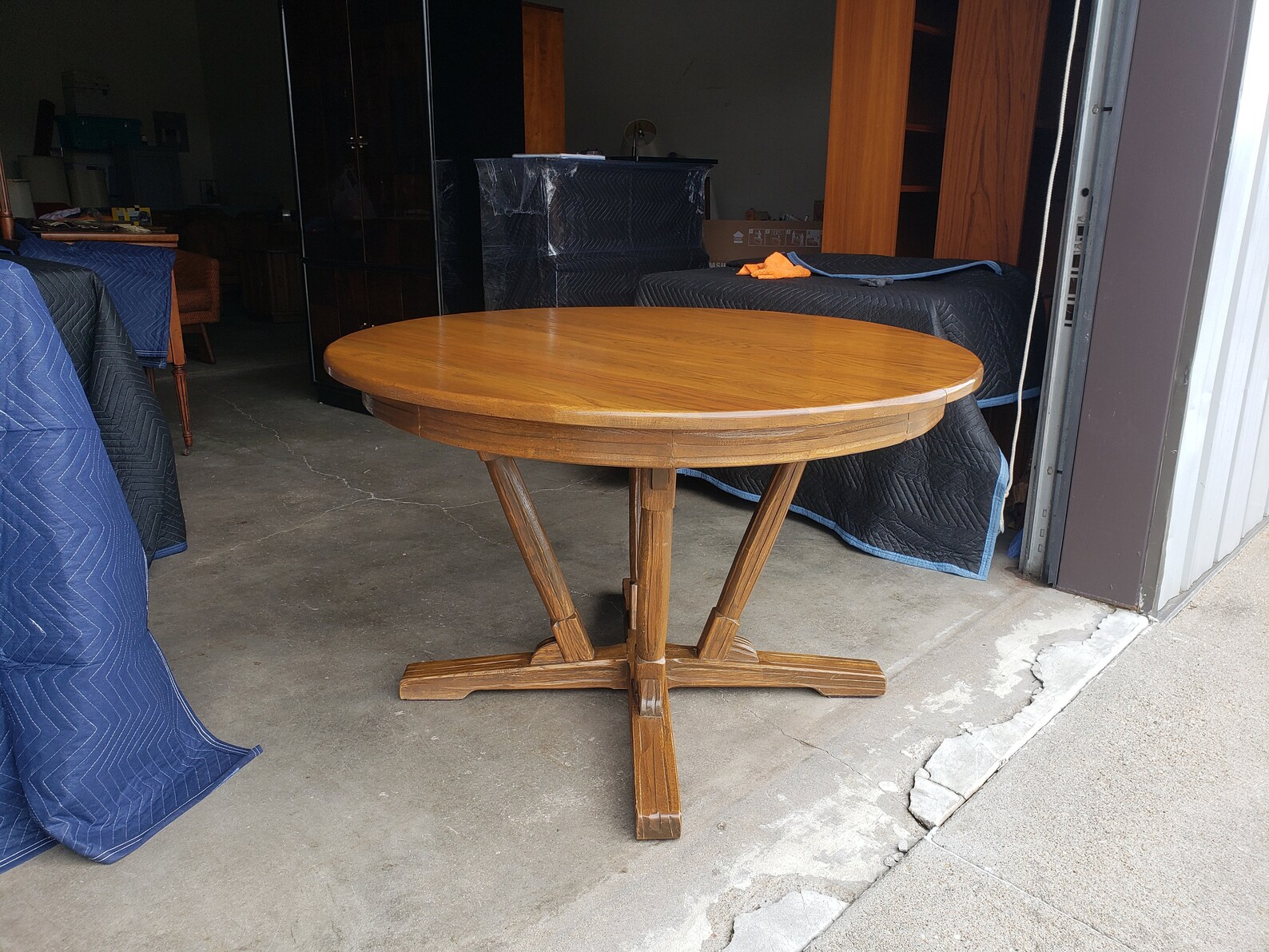 Vintage Ranch Oak Dining Table Pedestal Base Solid Wood Acorn Etsy