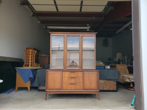 Vintage 1960 S United Furniture China Cabinet Mid Century Etsy