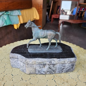 Vintage Maitland-Smith Bronze Horse Box Tessellated Marble Top Mahogany Interior Beautiful Piece