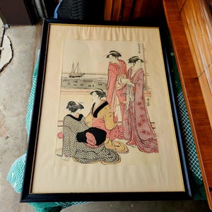 Antique Japanese Woodblock Print Ukiyo-e Beautiful Women (&quot;Bijin&quot;) By The Sea Torii Kiyonaga Lovely Color Matted & Framed